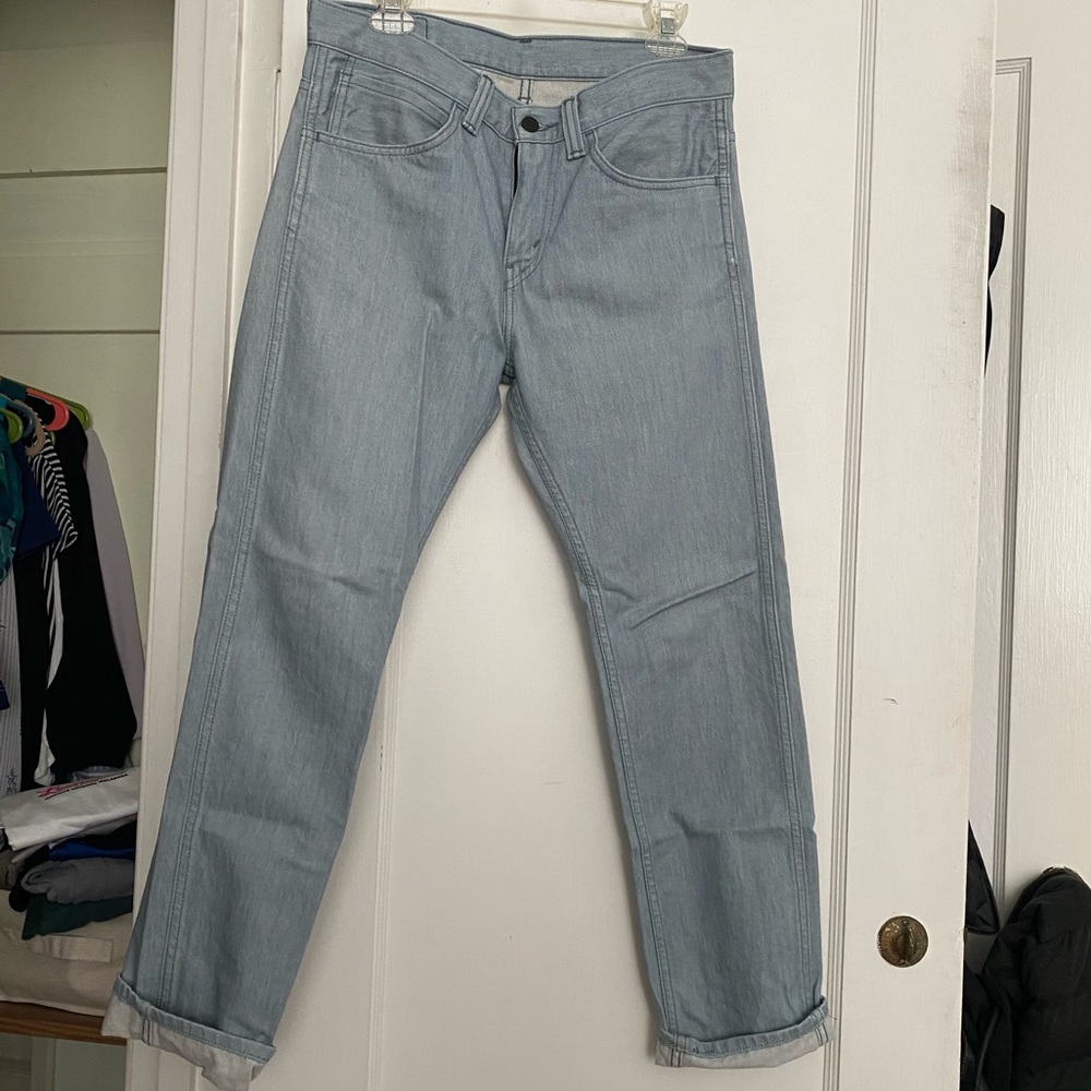 ❌ S O L D ❌  Levi 513 light wash
